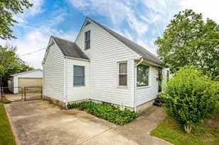 56 Linda Ln, Hamilton, OH 45011 - Photo 1