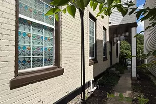 2225 Symmes St, Cincinnati, OH 45206 - Photo 3