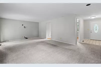 205 Tuxworth Road, Centerville, OH 45458 - Photo 9