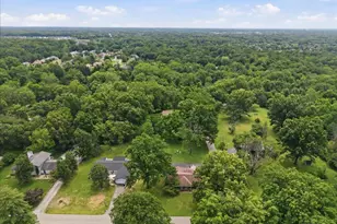 907 Blackburn Dr, Loveland, OH 45140 - Photo 49