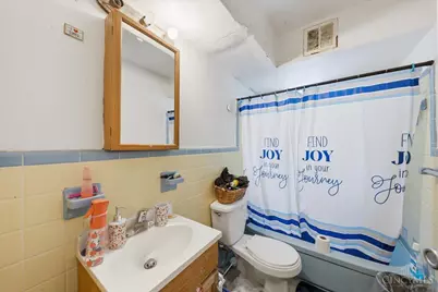 1582 Crest Hill Avenue, Cincinnati, OH 45237 - Photo 17