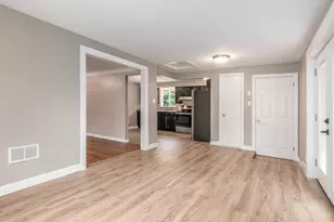 8667 Susanview Ln, Anderson Township, OH 45244 - Photo 11