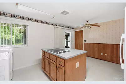 5349 Powell Road, Huber Heights, OH 45424 - Photo 11