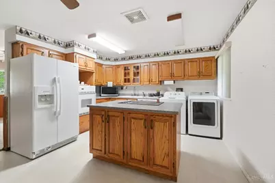 5349 Powell Road, Huber Heights, OH 45424 - Photo 9