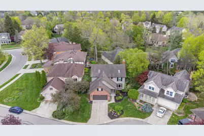692 Doe Crossing, Centerville, OH 45459 - Photo 3