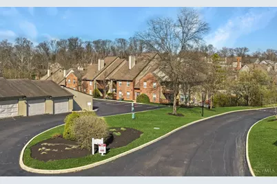 10555 Montgomery Road #5, Montgomery, OH 45242 - Photo 1