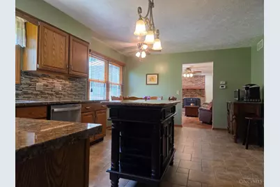 5680 Chestnut View Lane, Milford, OH 45150 - Photo 13