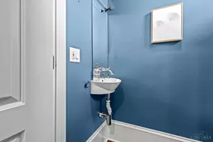 435 Milton St, Cincinnati, OH 45202 - Photo 23