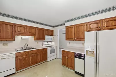 5237 S Eaglesnest Drive, Green Township, OH 45248 - Photo 13