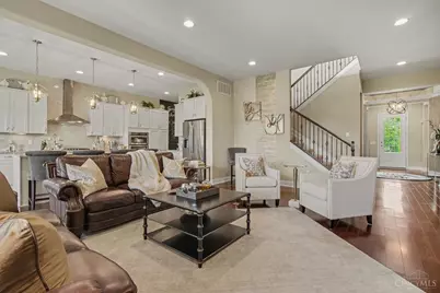 8961 Oakcrest Way, West Chester, OH 45069 - Photo 7