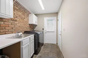 11430 Brattle Ln, Montgomery, OH 45249 - Photo 17