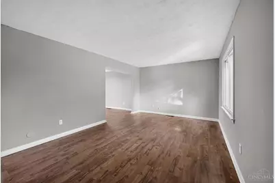 2015 Windmill Way, Springfield Township, OH 45240 - Photo 3