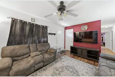 318 Millard Drive, Franklin, OH 45005 - Photo 7