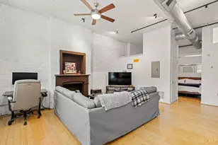 1202 Main St, Cincinnati, OH 45202 - Photo 9