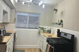 6655 Montgomery Rd, Cincinnati, OH 45213 - Photo 7