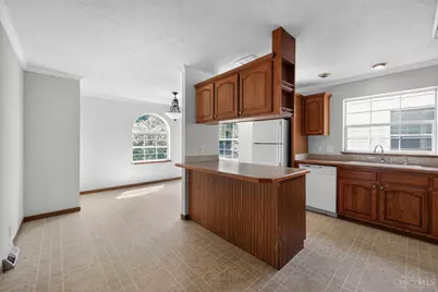 164 W Sixty Sixth Street, Cincinnati, OH 45216 - Photo 11