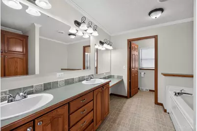 164 W Sixty Sixth Street, Cincinnati, OH 45216 - Photo 29