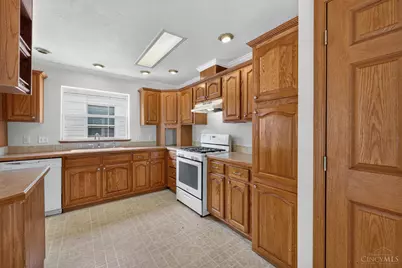 164 W Sixty Sixth Street, Cincinnati, OH 45216 - Photo 11