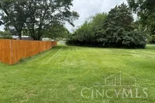 395 Robert Simmons Dr, Carlisle, OH 45005 - Photo 11