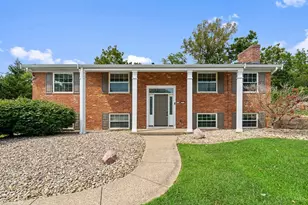 6334 Blueberry Hill Ct, Green Township, OH 45248 - Photo 3