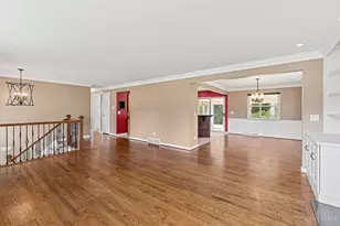 6334 Blueberry Hill Ct, Green Township, OH 45248 - Photo 7