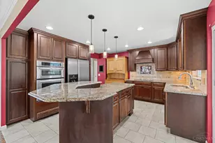 6334 Blueberry Hill Ct, Green Township, OH 45248 - Photo 13