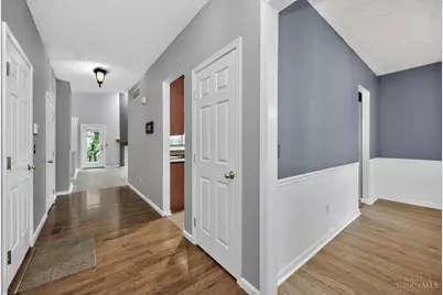 218 Heffron Circle, Hamilton Township, OH 45039 - Photo 3
