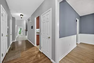 218 Heffron Cir, Hamilton Township, OH 45039 - Photo 3