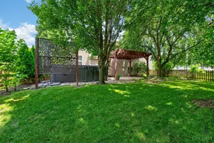 218 Heffron Cir, Hamilton Township, OH 45039 - Photo 55