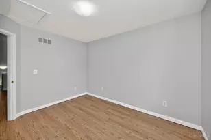 218 Heffron Cir, Hamilton Township, OH 45039 - Photo 37