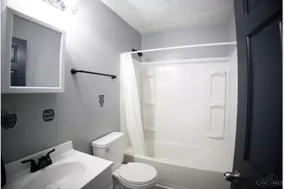 101 Highridge Court, Franklin, OH 45005 - Photo 13