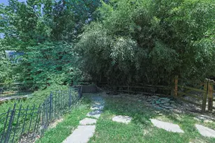 6202 N Shadowhill Way, Miami Township, OH 45140 - Photo 23
