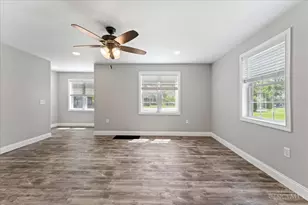 1267 Ayershire Ave, Cincinnati, OH 45230 - Photo 13