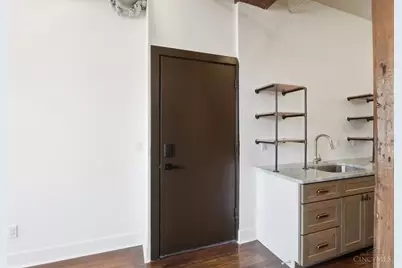 607 Main Street #10, Cincinnati, OH 45202 - Photo 5
