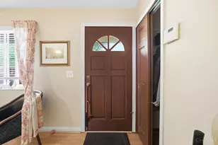 9602 Kosta Dr, Springfield Township, OH 45231 - Photo 11