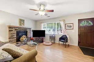 9602 Kosta Dr, Springfield Township, OH 45231 - Photo 13