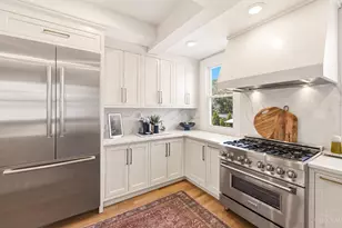 2486 Observatory Ave, Cincinnati, OH 45208 - Photo 17