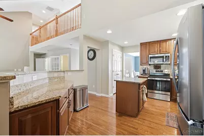 858 Trappers Crossing, Miami Township, OH 45150 - Photo 7