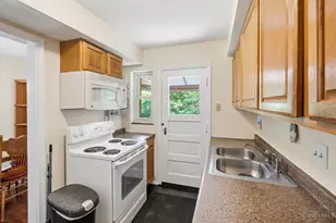 1063 Oak Ave, Wyoming, OH 45215 - Photo 7