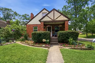 1063 Oak Ave, Wyoming, OH 45215 - Photo 1