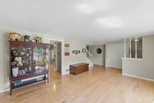 955 Woodlyn Dr N, Anderson Township, OH 45230 - Photo 7