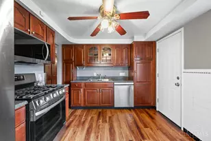3044 Coral Park Dr, Cincinnati, OH 45211 - Photo 11