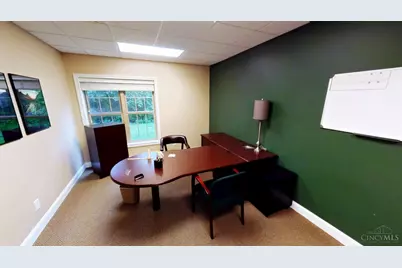 5078 Wooster Pike #200, Cincinnati, OH 45226 - Photo 7