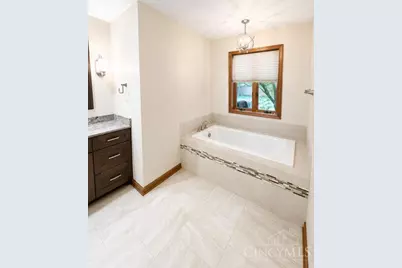 8782 Cottonwood Place, Springboro, OH 45066 - Photo 19