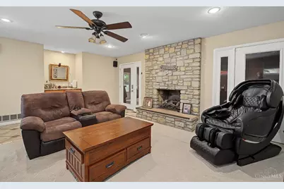 7229 W Hartford Court, West Chester, OH 45069 - Photo 15