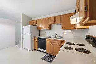 8753 Carrousel Park Cir, Colerain Township, OH 45251 - Photo 19