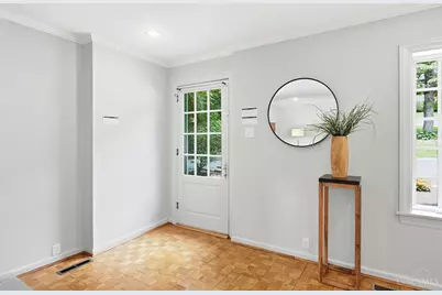 407 Lafayette Avenue, Cincinnati, OH 45220 - Photo 3