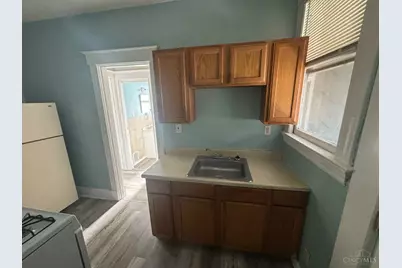 3671 Vine Street #2, Cincinnati, OH 45220 - Photo 9