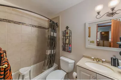 10597 Toulon Drive, Springfield Township, OH 45240 - Photo 11
