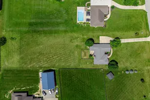 3407 Ash Meadow Ln, Franklin Township, OH 45005 - Photo 3